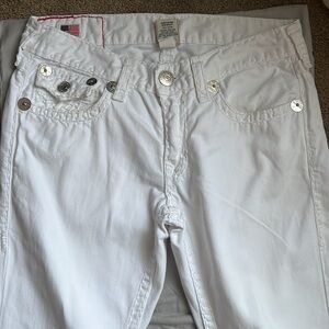 CRISP WHITE TRUE RELIGION JEANS